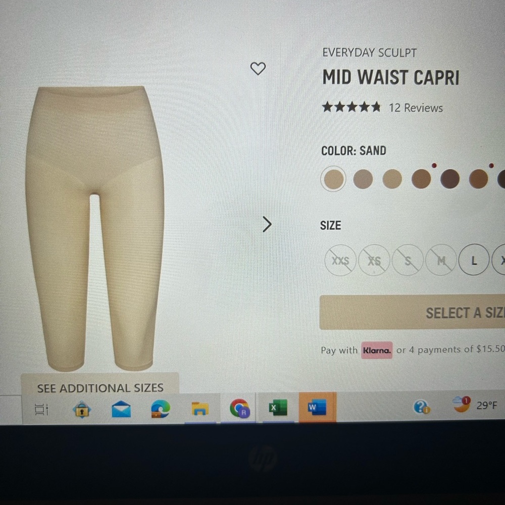 NEVER WORN Skims mid waist capri, everyday sculpt. Support level is Mild,